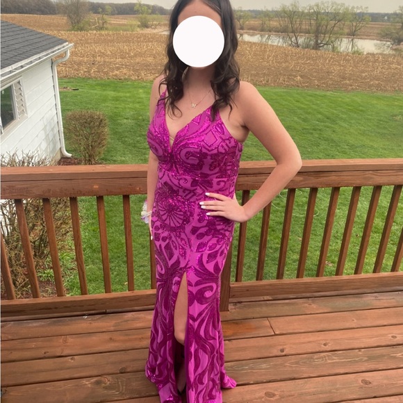 Lulus size large magenta mermaid prom dress - Picture 2 of 2